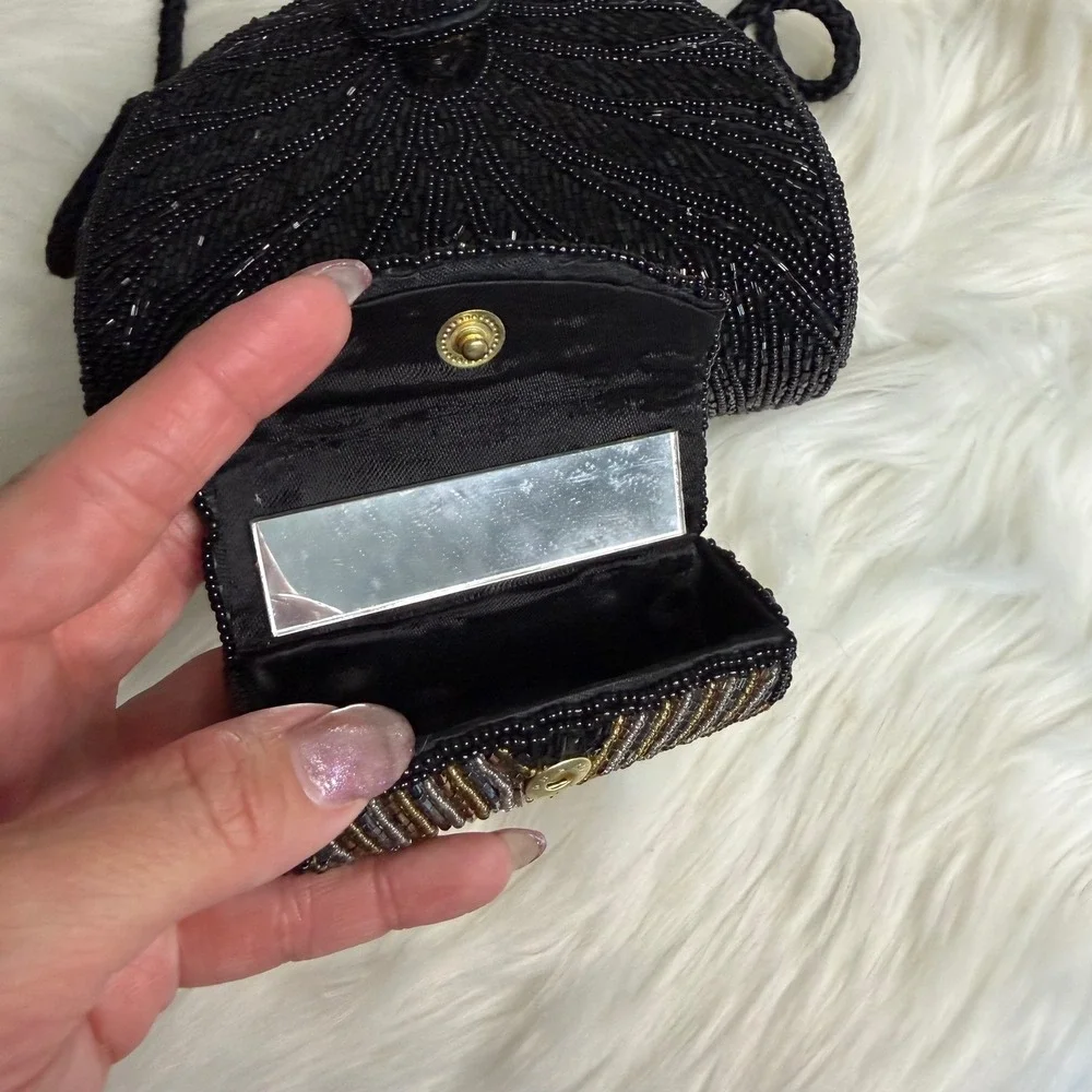 Vintage -‎ Black Beaded Small Purse with Lipstick Holder